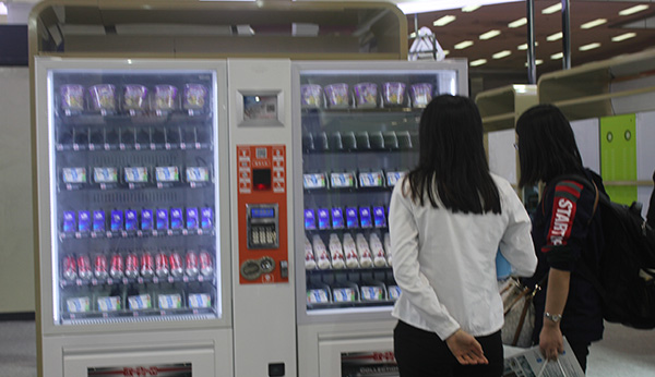 開學(xué)季福利：怎樣運營校園自動售貨機才更有效呢？